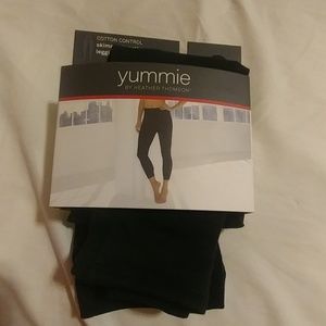 Yummie leggings (like spanx)